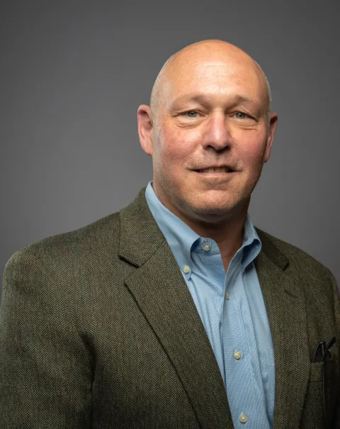 field_portrait/0/title field_portrait/0/alt