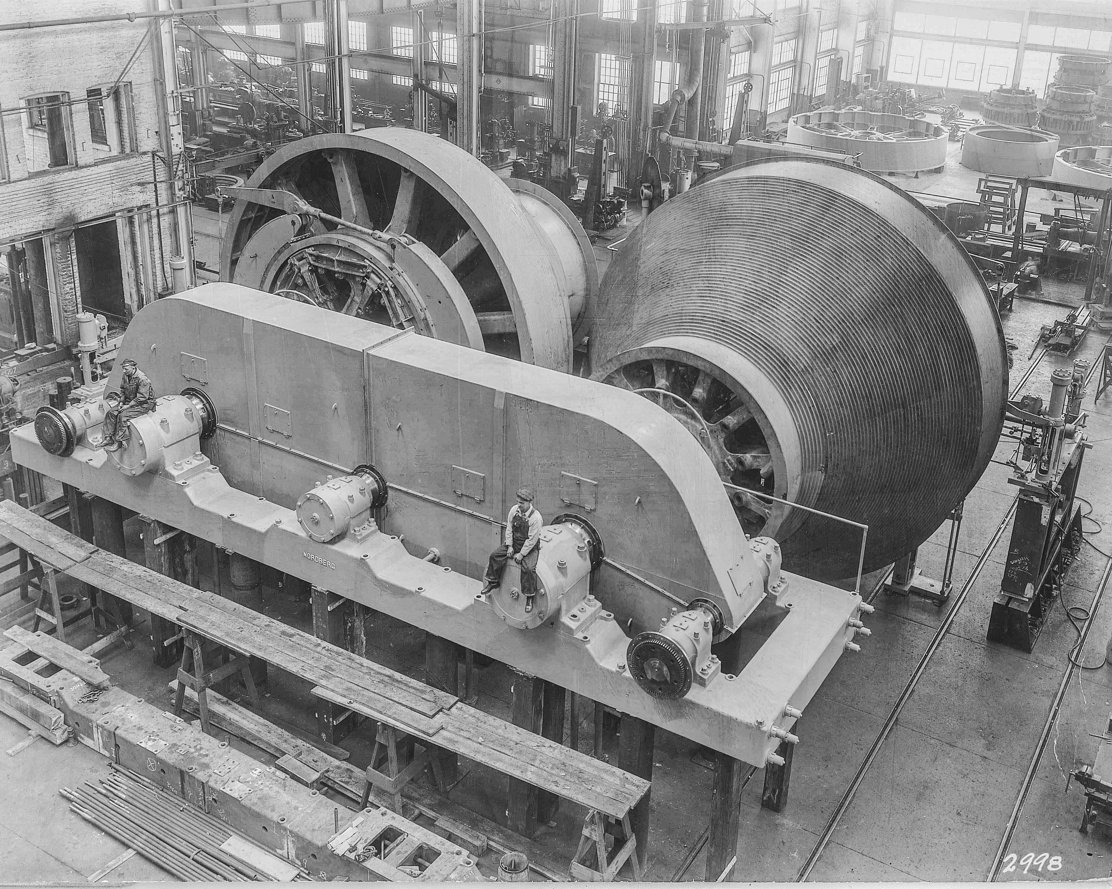 black and white photo of construction of the Ross Hoists at a large warehouse